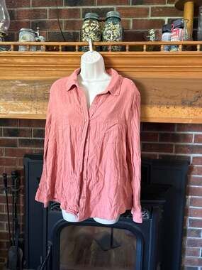 O'Neill Women's Saltwater Solid Cotton Gauze Long Sleeve Button Down Shirt in Du